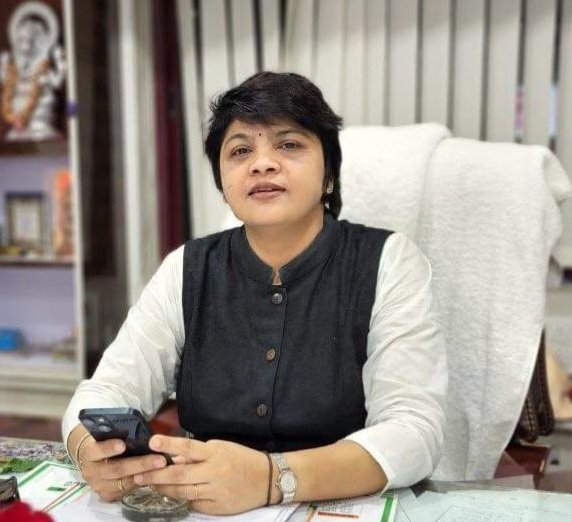 Trupti Andhare has additional charge of Secondary Education Officer post