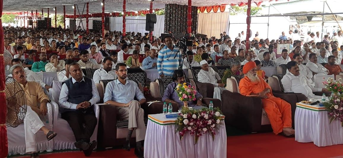 Prime Minister Modi inaugurated foundation stone redevelopment 508 railway stations country